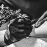 A Chance Encounter Under Neon Skies in Kyoto